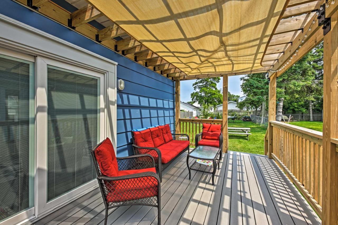 Anias Retreat With Deck Walk To Lake Michigan! Two Rivers Экстерьер фото